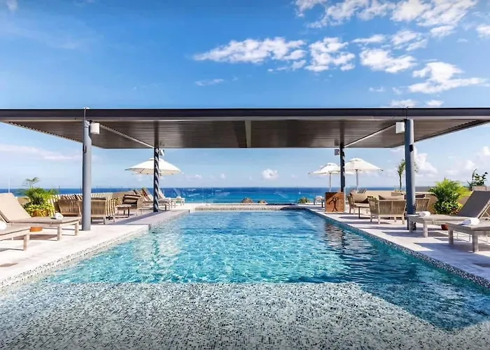 Apartment 1br 1ba In Singular Joy, Location In Town Playa del Carmen