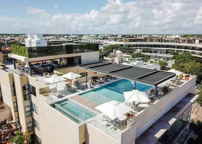 Apartment 1br 1ba In Singular Joy, Location In Town Playa del Carmen