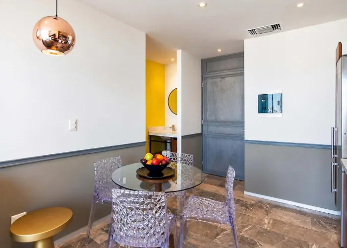 Apartment 1br 1ba In Singular Joy, Location In Town Playa del Carmen
