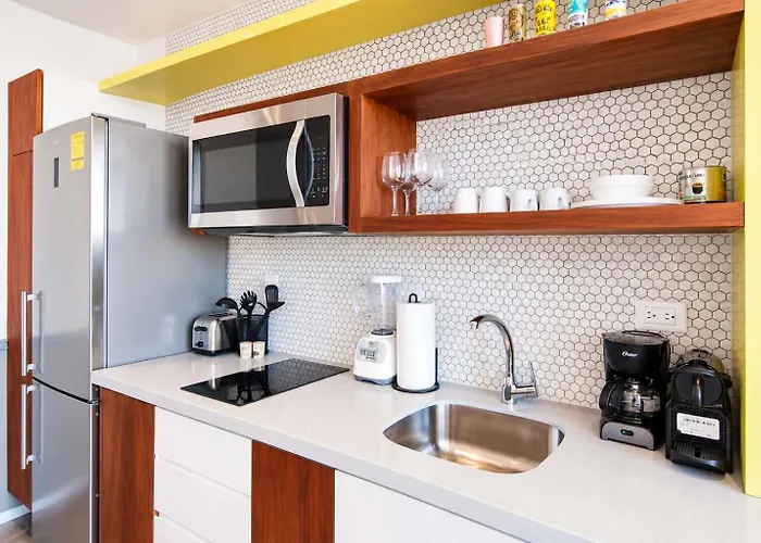 1br 1ba In Singular Joy, Location In Town Apartment Playa del Carmen