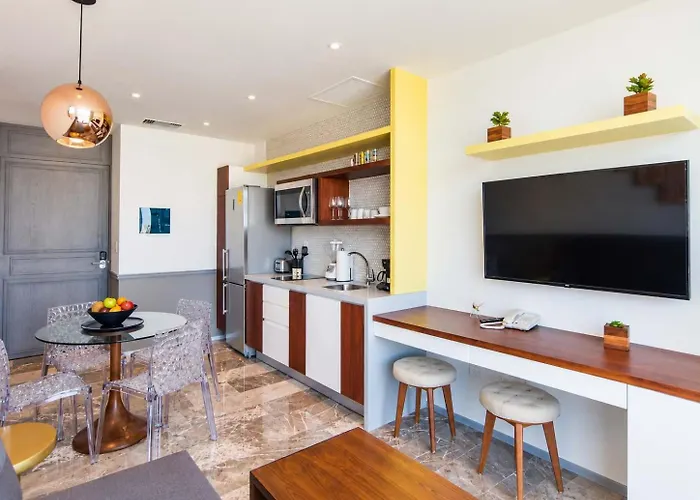 Apartment 1br 1ba In Singular Joy, Location In Town *