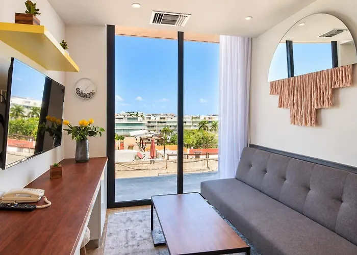 1br 1ba In Singular Joy, Location In Town *